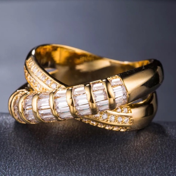 Ring - Picture 1 of 8